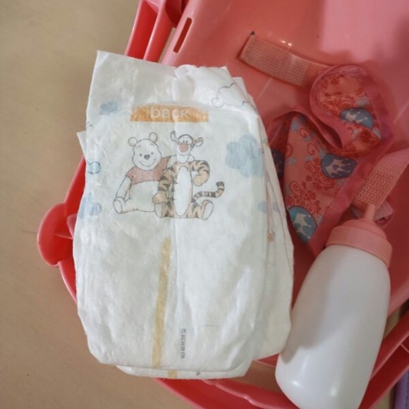 Disney Baby Princess doll carrier with accessories - Picture 7 of 7